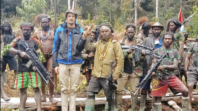 Kepolisian Daerah Papua (Polda Papua) Penuhi Permintaan Uang, Tetapi Menolak Untuk Memberikan Senjata.