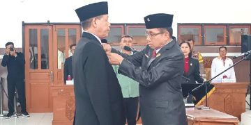 Mambang A Singam Dilantik Sebagai PAW Anggota DPRD Gunung Mas