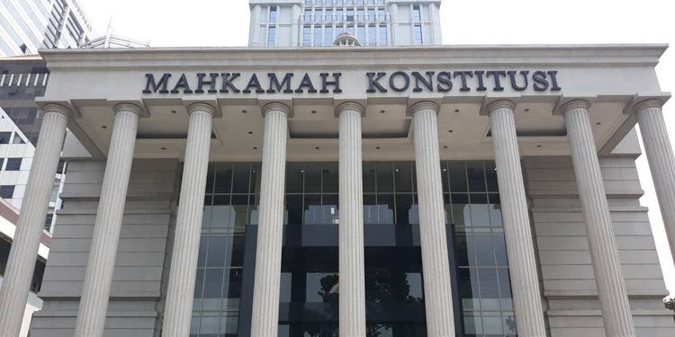 MK Restui Capres Belum 40 Tahun Asal Pernah jadi Kepala Daerah