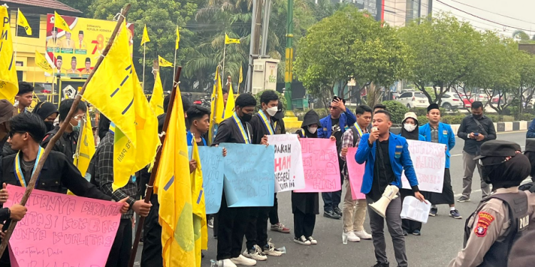 Giliran PMII Gelar Aksi Damai Serukan Usut Tuntas Pelanggaran HAM di Desa Bangkal