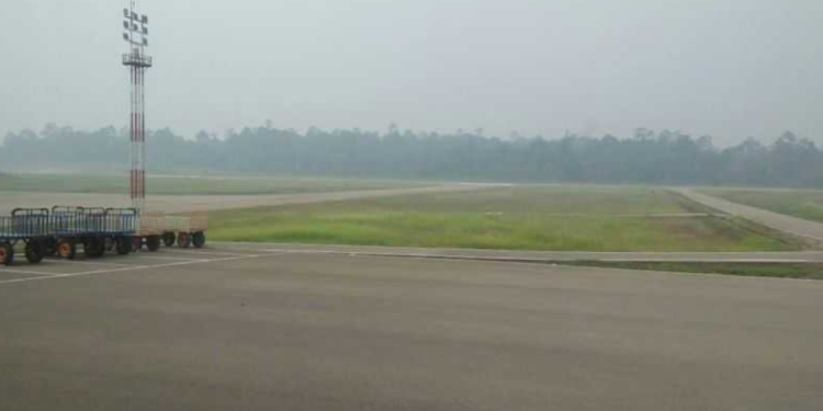 Karhutla Mengganas, Penerbangan ke Muara Teweh Kembali Dibatalkan Dampak Kabut Asap