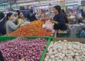 Harga Cabai Rawit dan Daging Ayam Melonjak di Sampit: Dampak Kemarau Panjang dan Keterbatasan Pasokan