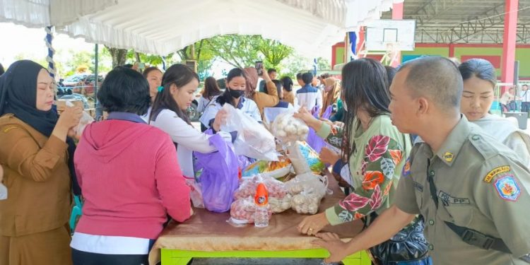 Warga Tantang Pemda Urai Masalah Air Bersih