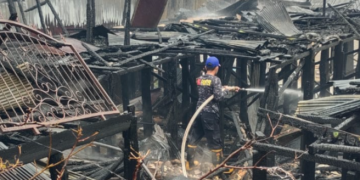 Kebakararan Di Petuk Ketimpun Ujung Hanguskan Enam Rumah