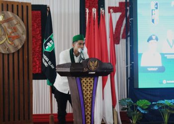 HMI CABANG ENREKANG MENDESAK MENCOPOT KAPOLRES ENREKANG