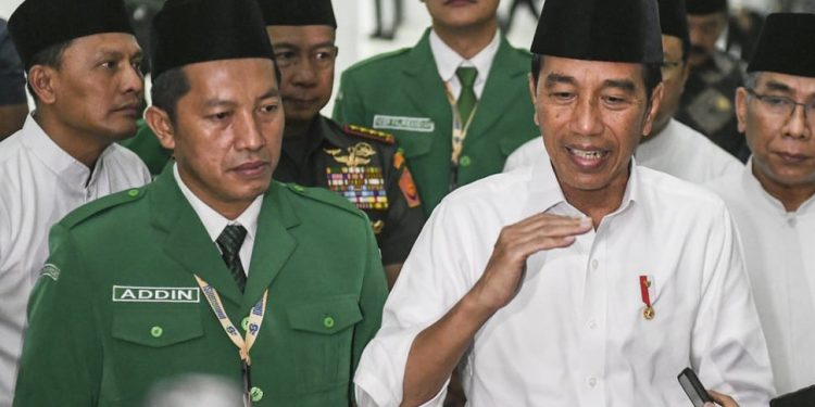 Presiden Jokowi Minta Penundaan Kenaikan UKT, Mendikbud Nadiem Makarim Batalkan Rencana