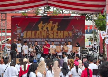 KPU Kalteng dan KPU Palangka Raya Gelar Jalan Sehat Meriah untuk Sukseskan Pilkada 2024