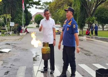 Pj Wali Kota Palangka Raya Tekankan Peningkatan Kemampuan dan Kewaspadaan Petugas Damkar