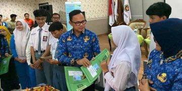 Kemendagri Pastikan Siswa Usia 17 Tahun Langsung Miliki KTP Elektronik