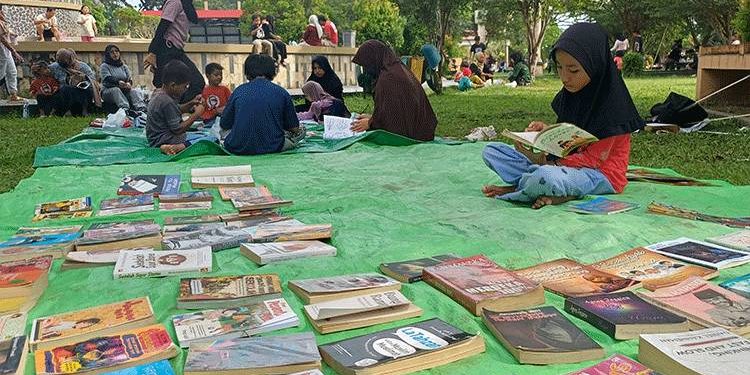 Lapak Baca Gratis di Sampit, Upaya Pemuda Tingkatkan Minat Literasi