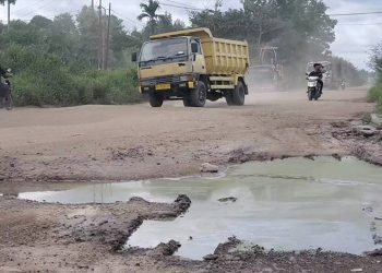 Sopir Keluhkan Kerusakan Parah di Jalan Lingkar Selatan Sampit