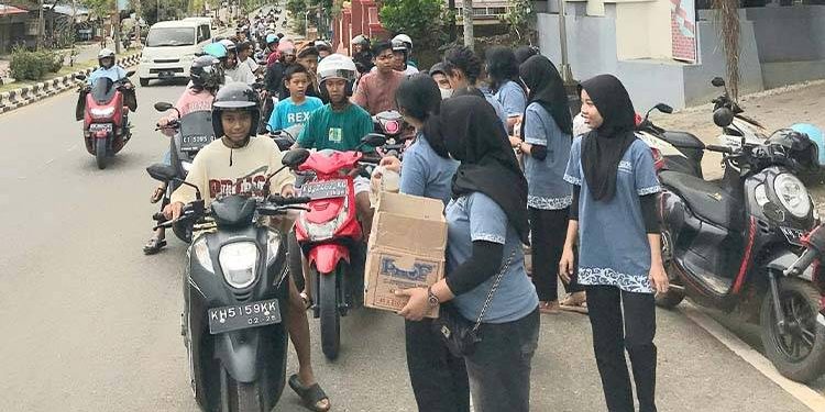 FAD Barito Timur Bersama DP3AKB Gelar Aksi Sosial Pembagian Takjil