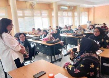 Dinkes Kapuas Latih Bidan untuk Tekan Angka Kematian Ibu dan Bayi serta Cegah Stunting