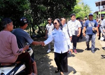 Jimmy-Inri Blusukan ke Desa Gandring dan Panaen, Tawarkan Program Pertanian dan Pendidikan